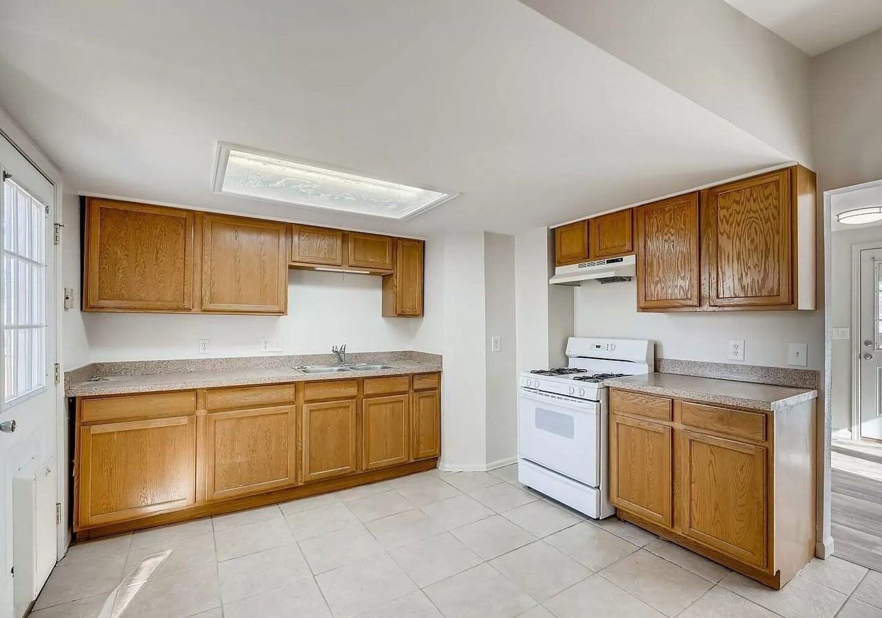 2831 S CHEROKEE ST - Photo 7 of 18