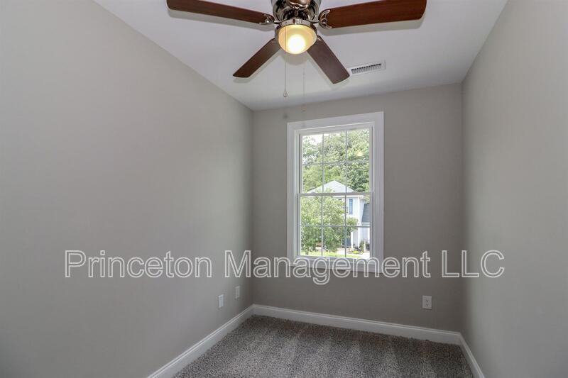 3973 Newhall Dr Nw - Photo 7 of 38