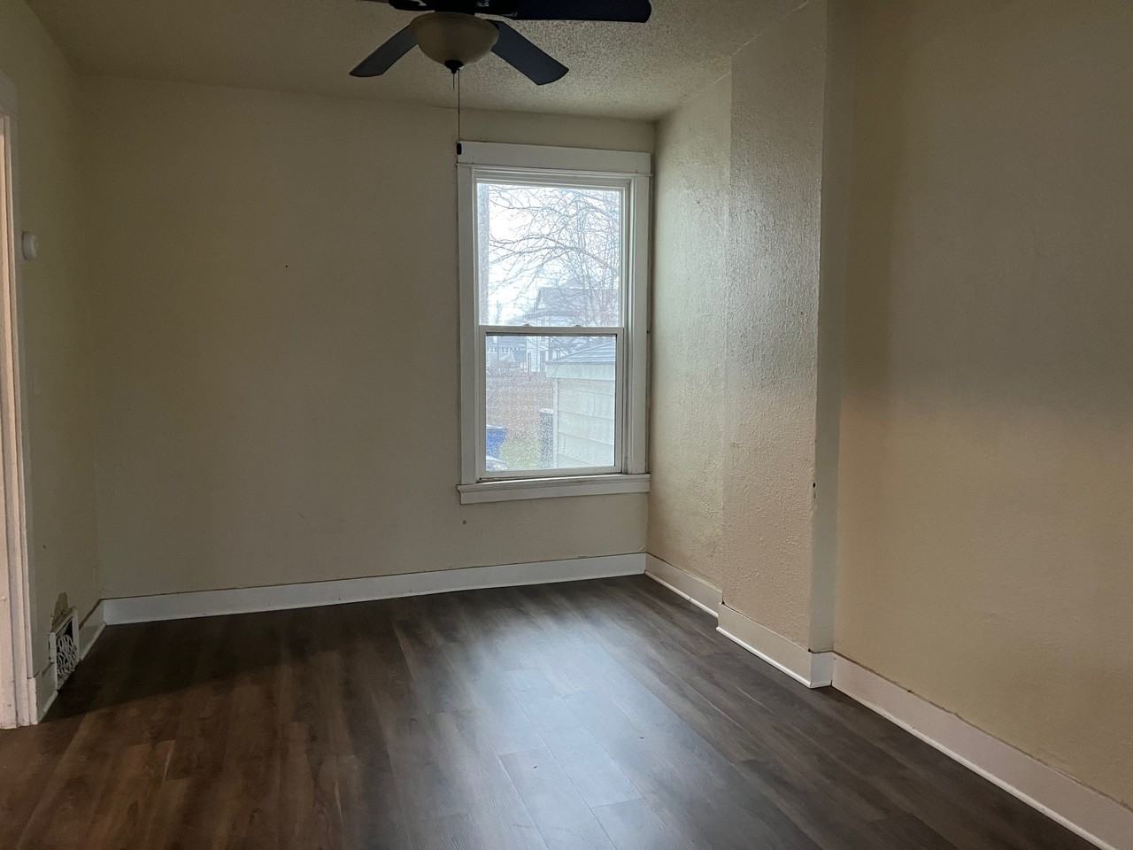 626 West 3rd Street - Photo 2 of 9