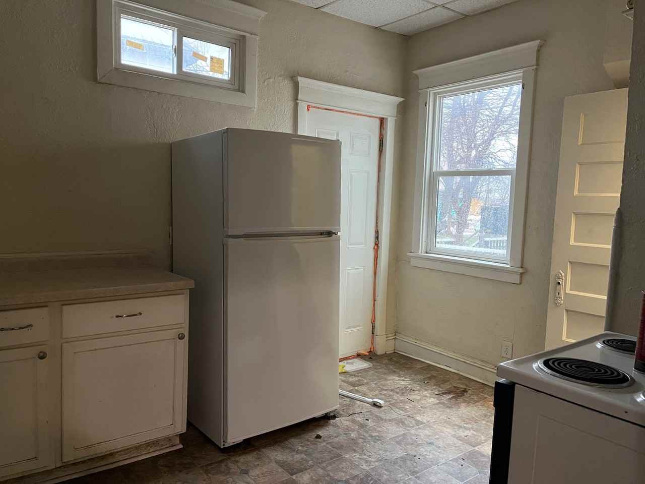 626 West 3rd Street - Photo 5 of 9