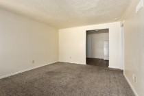 Ashton Court Apts - Photo 7 of 38