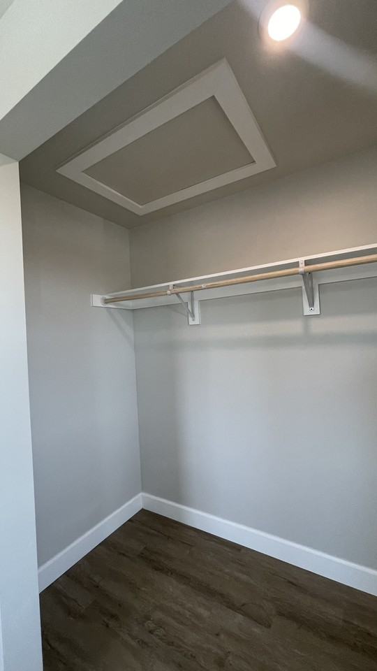 Duval St - Photo 3 of 11