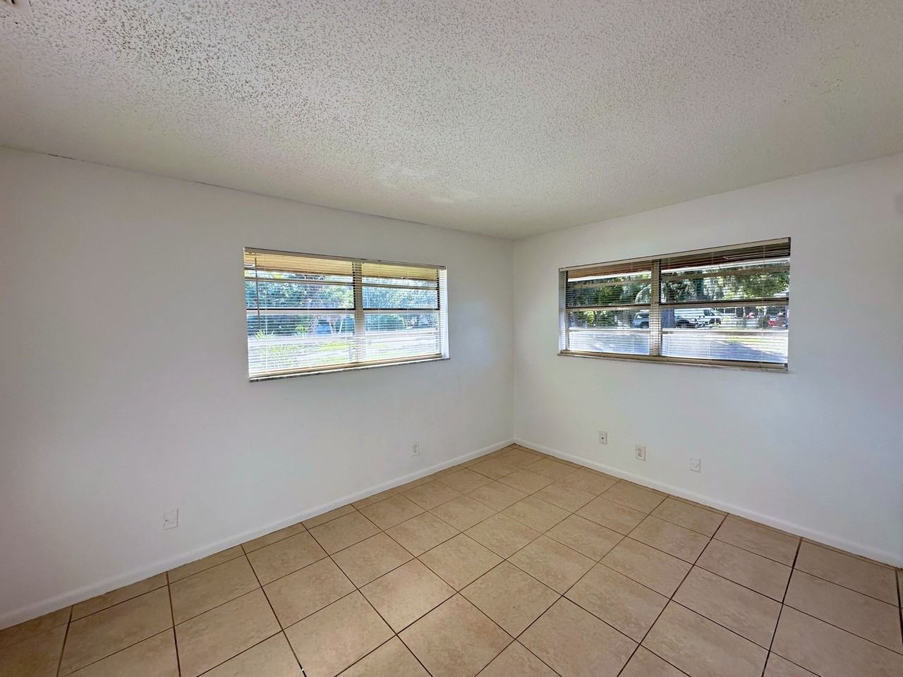 4872 Serafica Drive - Photo 7 of 14