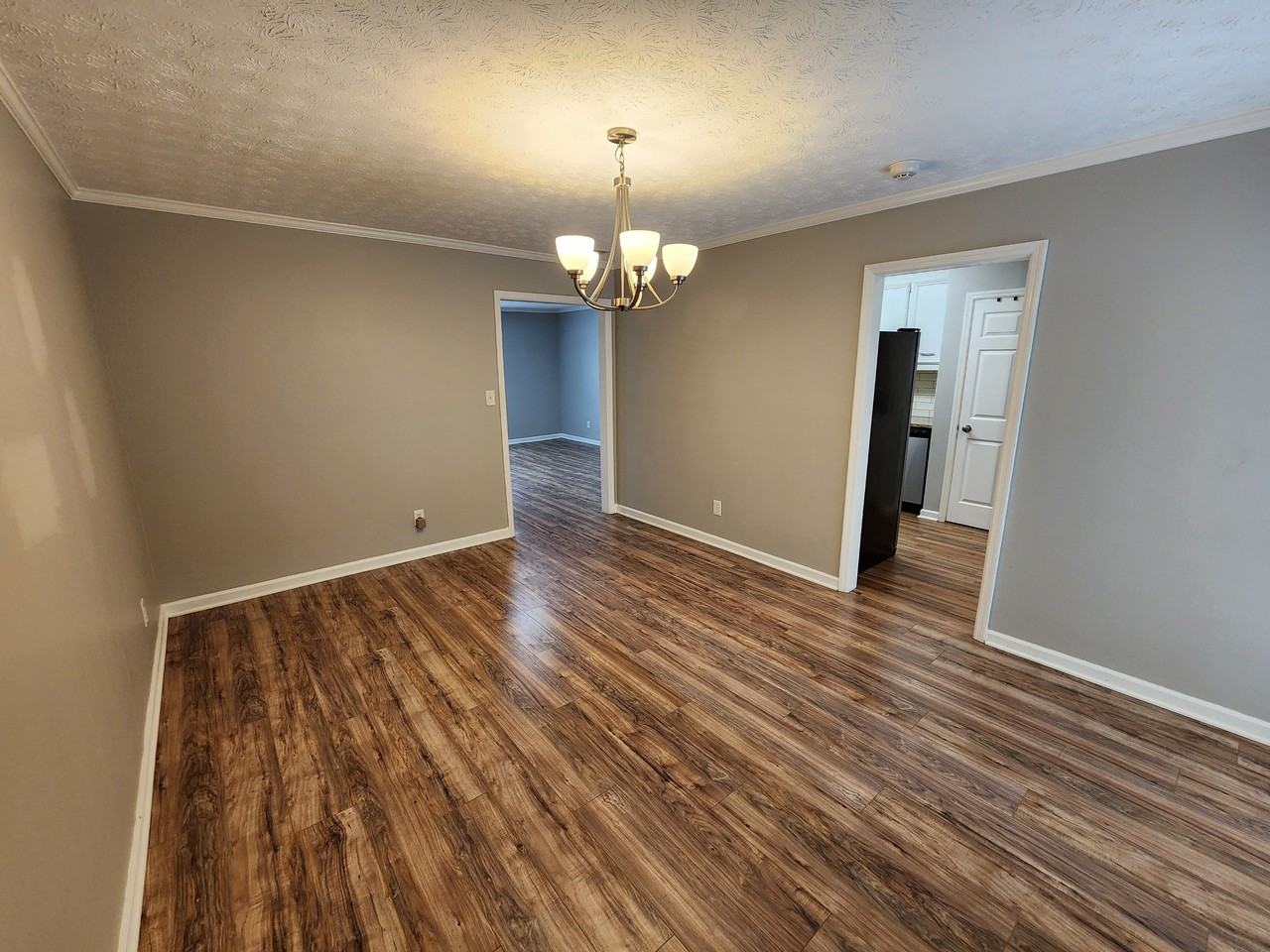 365 A Winding River Drive - Photo 4 of 21