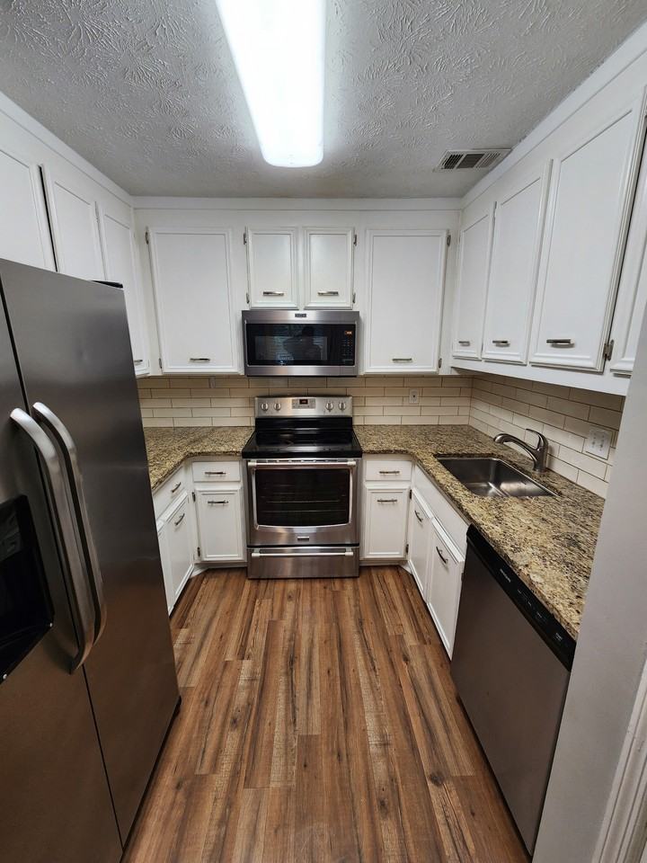 365 A Winding River Drive - Photo 6 of 21