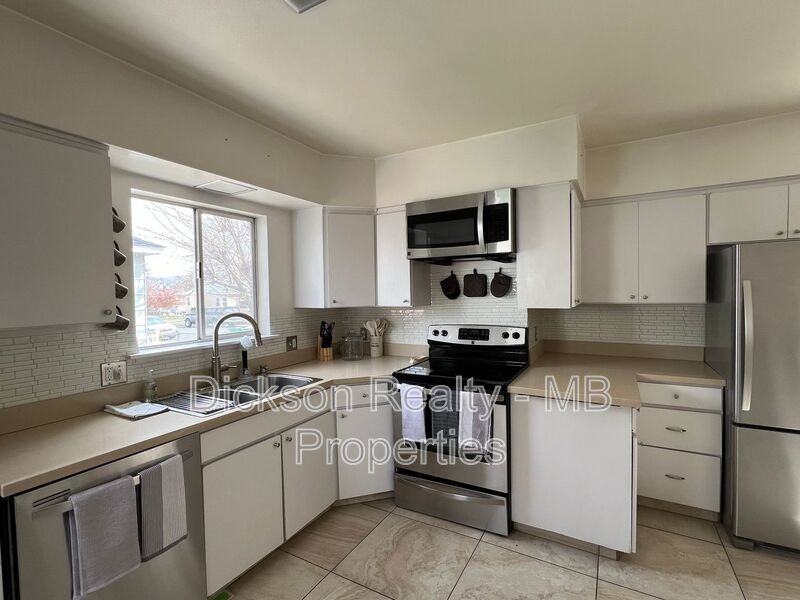 631 Cheney St - Photo 7 of 21