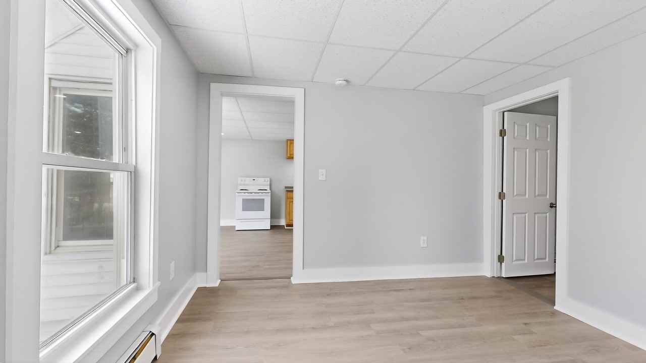 19 Riverbank Court - Photo 3 of 49