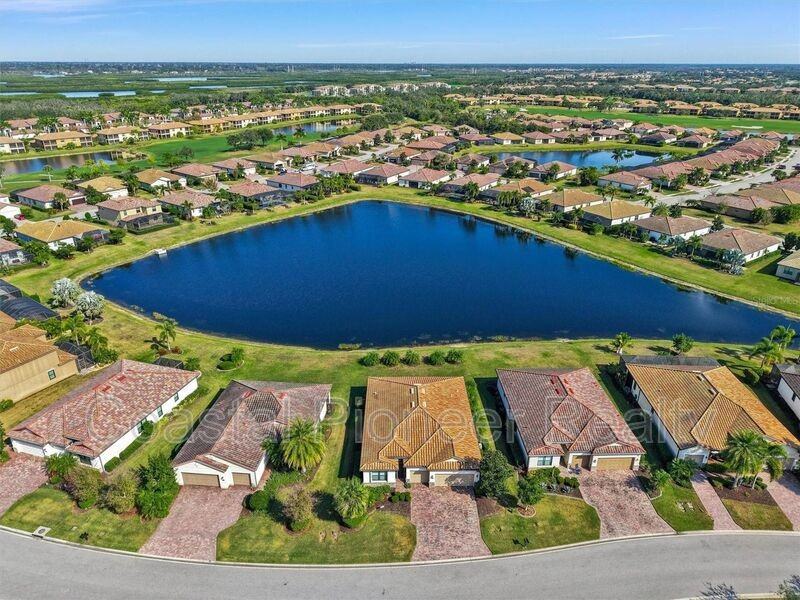 227 Heritage Preserve Run - Photo 2 of 33