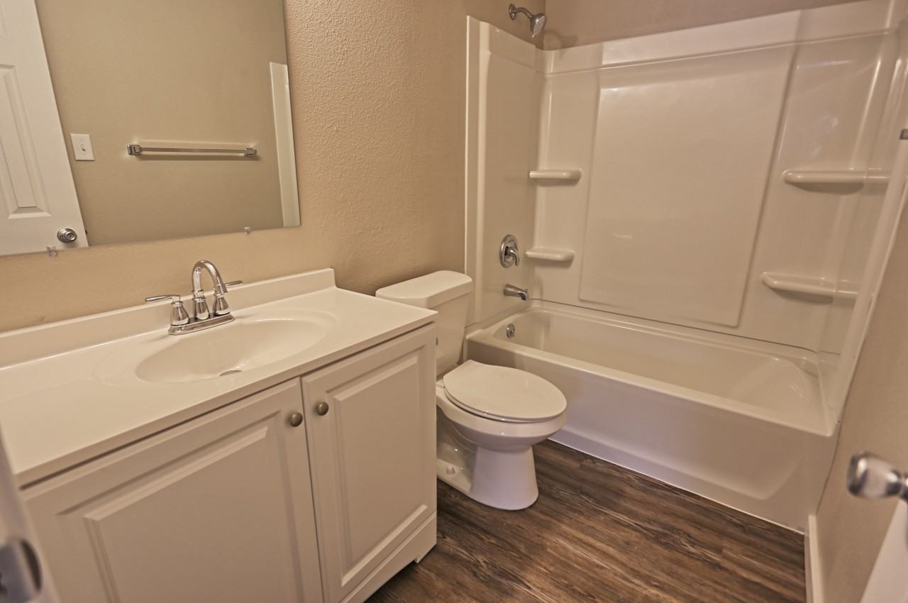 1230 Boulder Dr - Photo 2 of 13