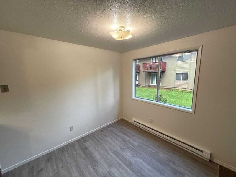 3802 Iberis St Ne - Photo 6 of 22