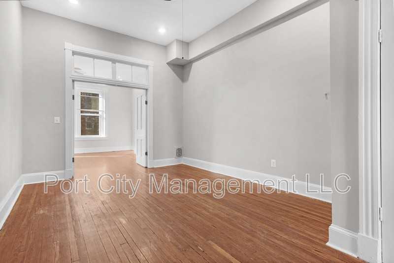 2121 Saint Paul St - Photo 4 of 18