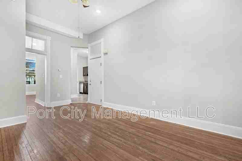 2121 Saint Paul St - Photo 6 of 18