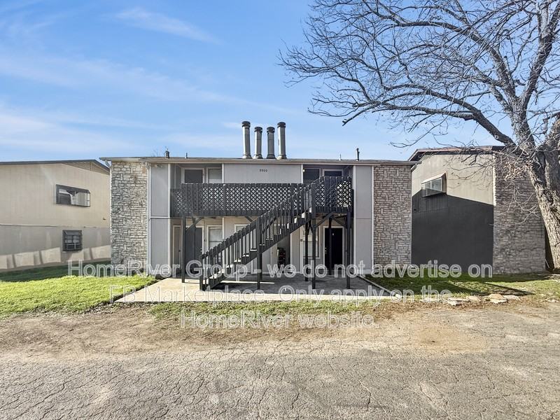 9900 Roxanna Dr #D - Photo 3 of 22