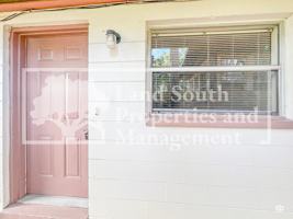 featured image of 725 E Lime St #E