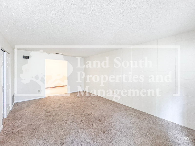 725 E Lime St #E - Photo 2 of 11