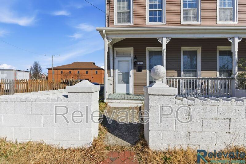 2820 Q St - Photo 5 of 27