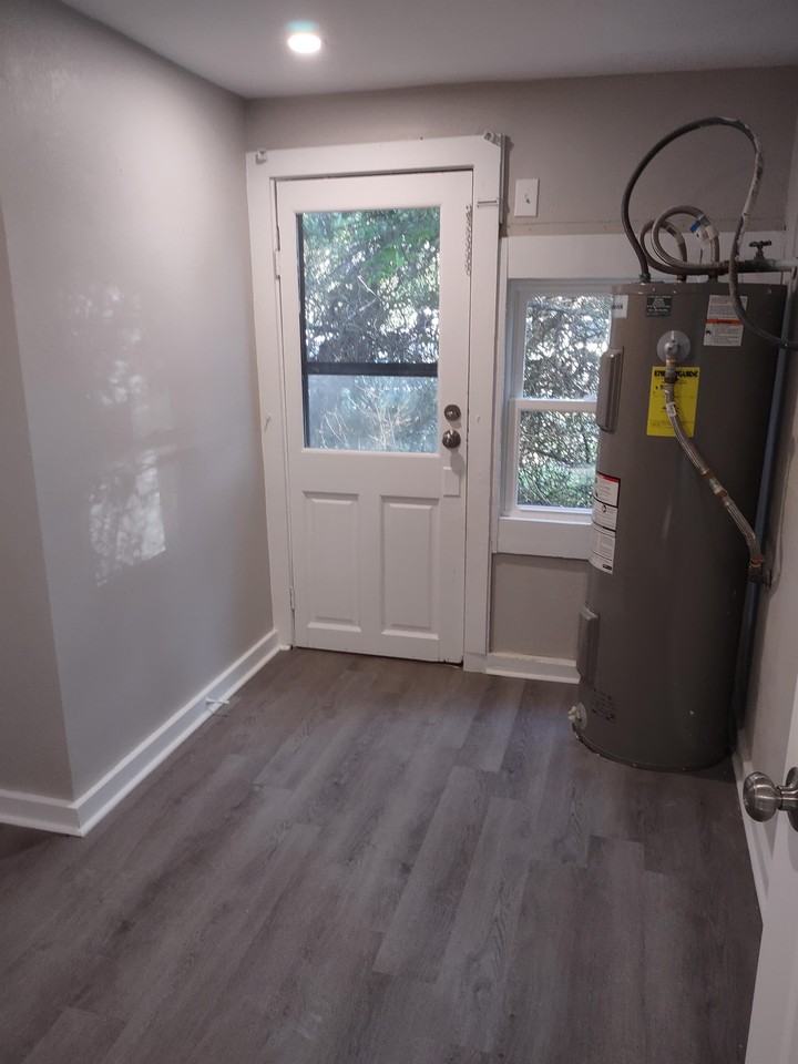 Glass St - Photo 2 of 4