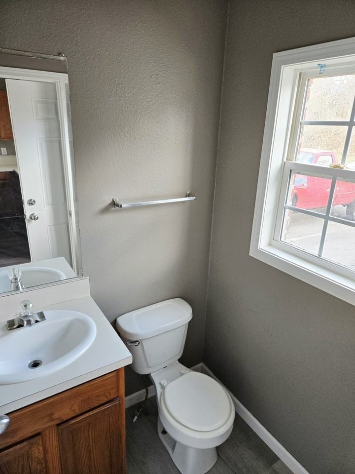 914 Holliston Mills Road - Photo 4 of 18