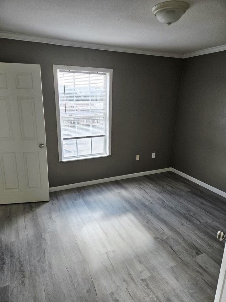 914 Holliston Mills Road - Photo 7 of 18