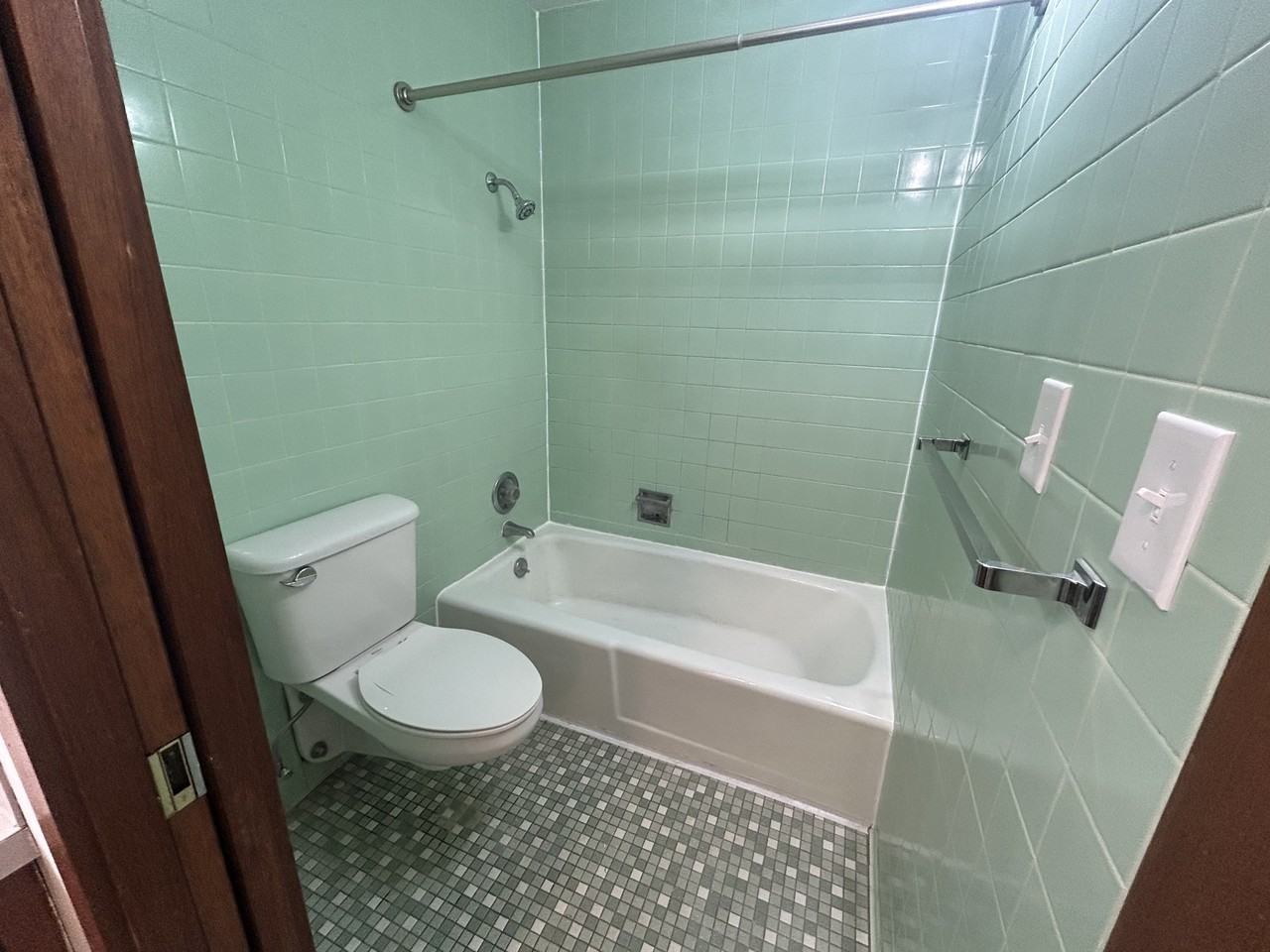 211 North 34th Street - Photo 7 of 12