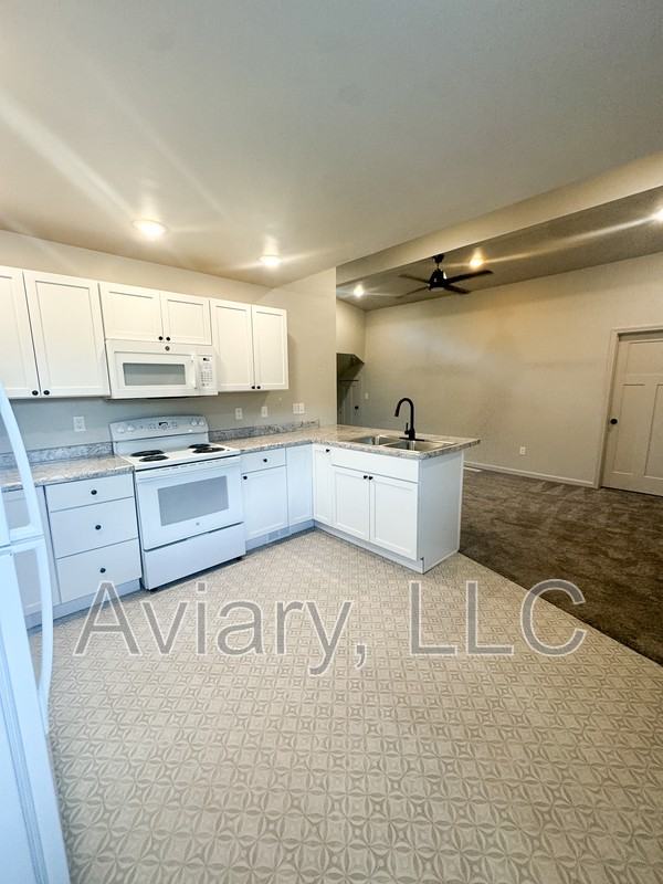 202 W Madison Ave #2UP - Photo 6 of 12