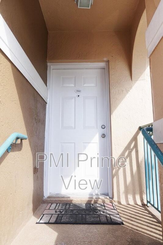 6425 Sw 130th Pl #710 - Photo 5 of 37