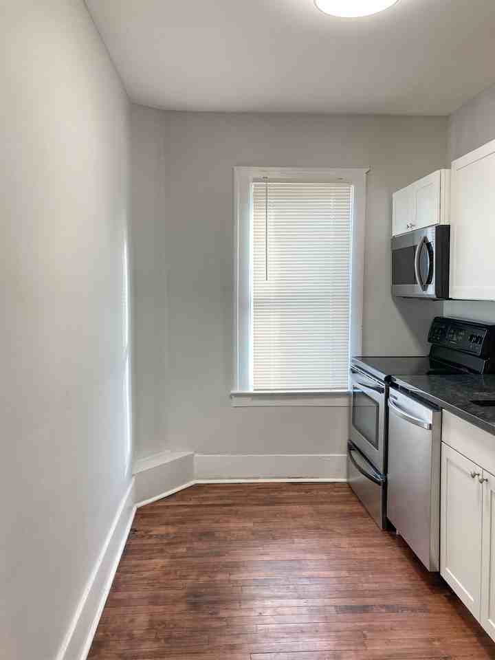 1469 Ottawa Street - Photo 6 of 32