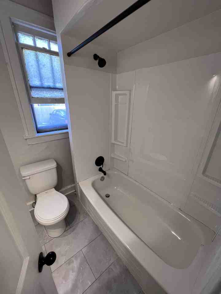 2236 Ontario Street - Photo 6 of 7