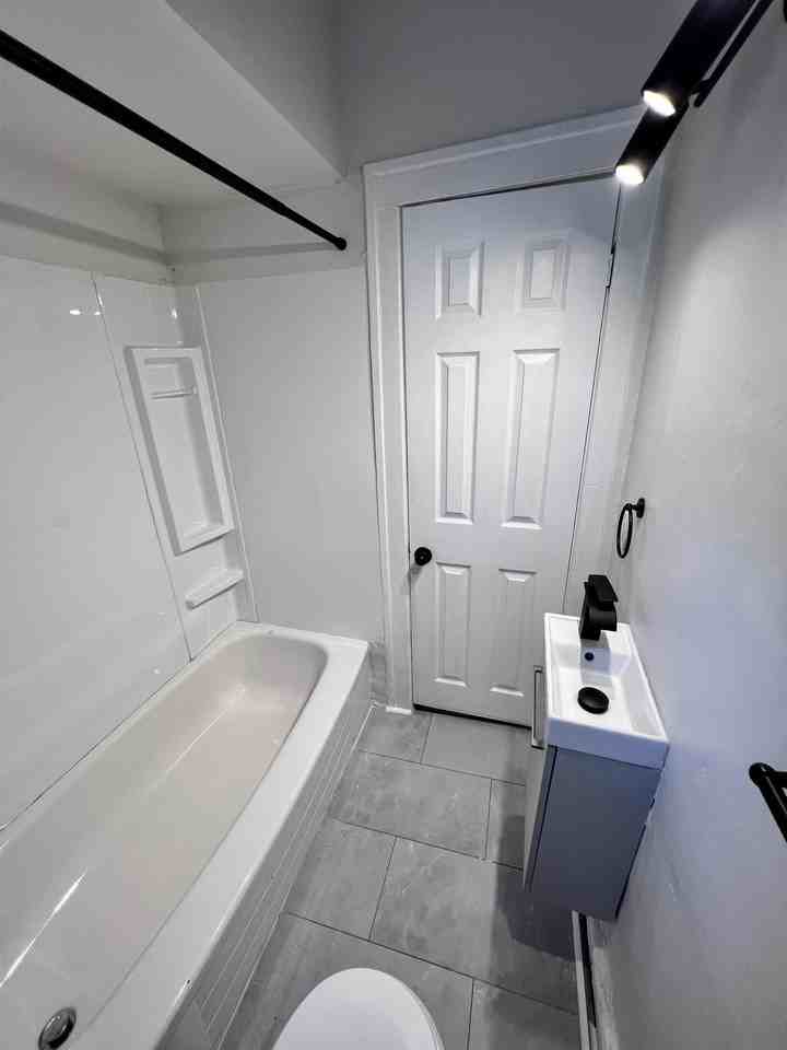 2236 Ontario Street - Photo 7 of 7