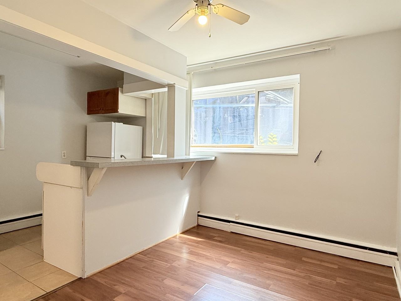 1590 Ouellette Avenue - Photo 7 of 12