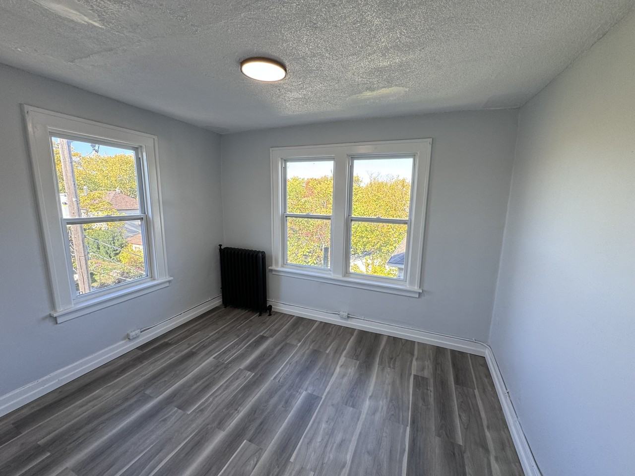 277 Curry Avenue - Photo 5 of 16