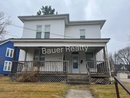 featured image of 412 W 4th St