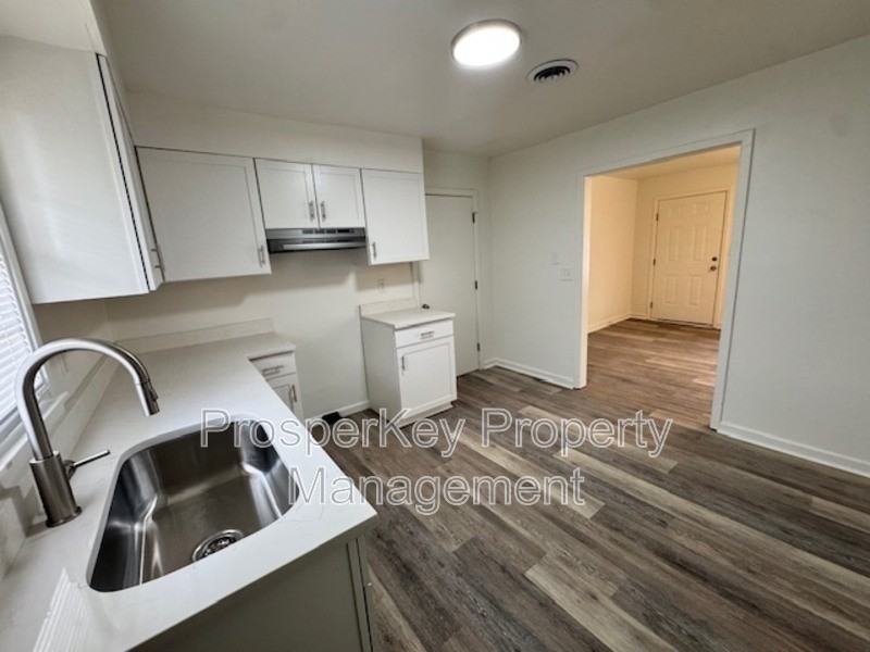 176 Wickham Dr - Photo 5 of 20