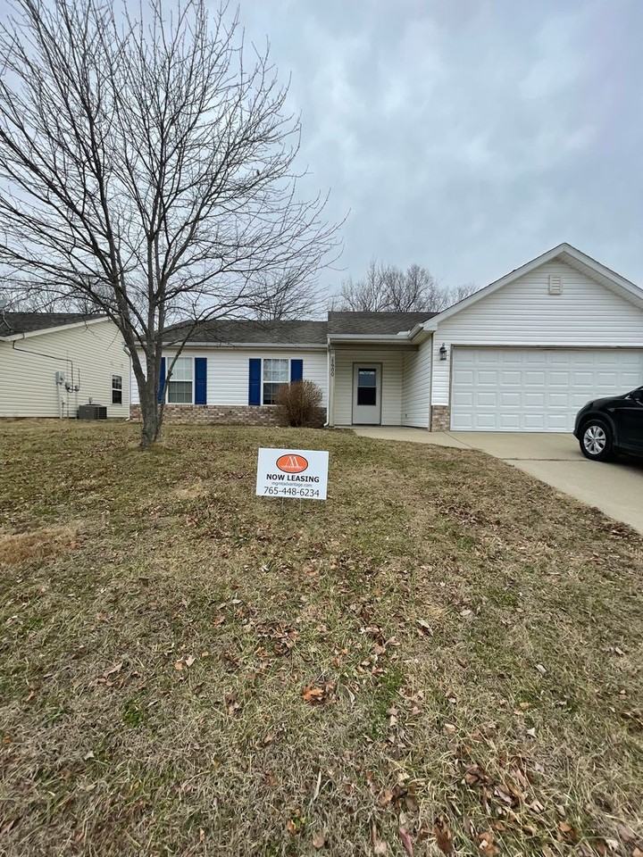 1900 Halyard Ct - Photo 2 of 24