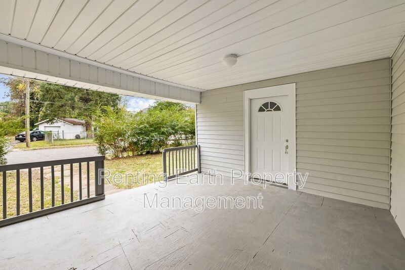 518 41st St - Photo 5 of 18