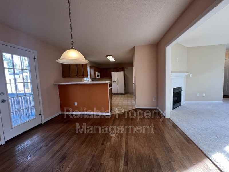 1309 E Stonemason Dr - Photo 2 of 19