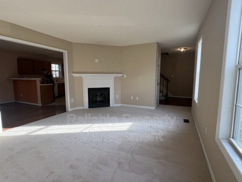 1309 E Stonemason Dr - Photo 7 of 19