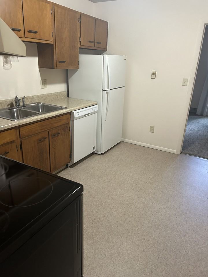 1015 S. 1 St. - Photo 4 of 6