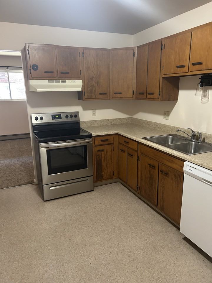 1015 S. 1 St. - Photo 5 of 6