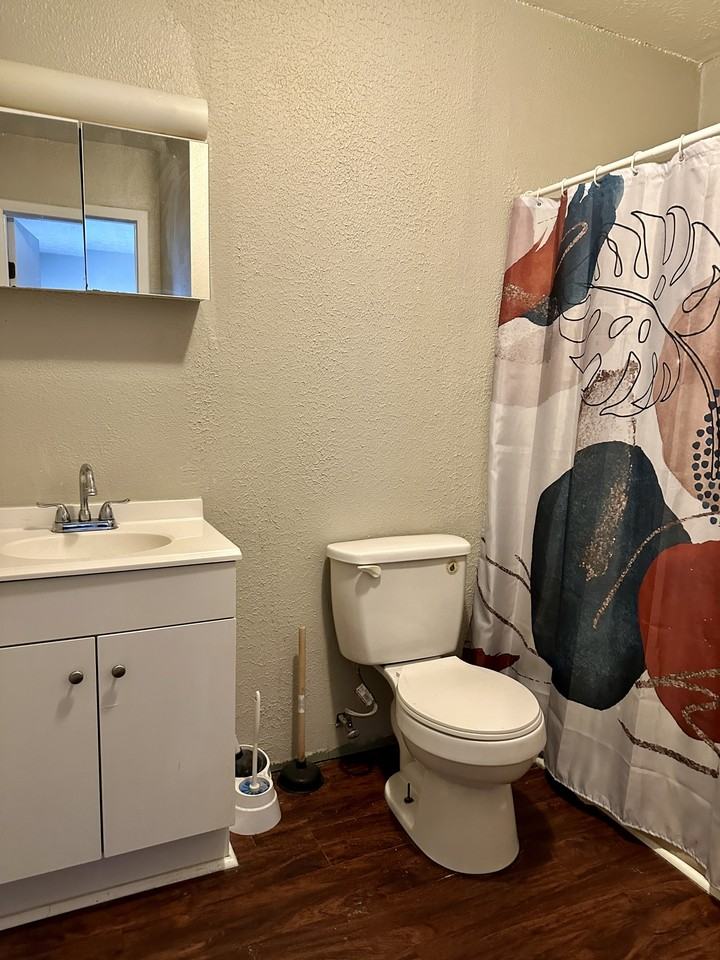 209 19th St. - Photo 4 of 6