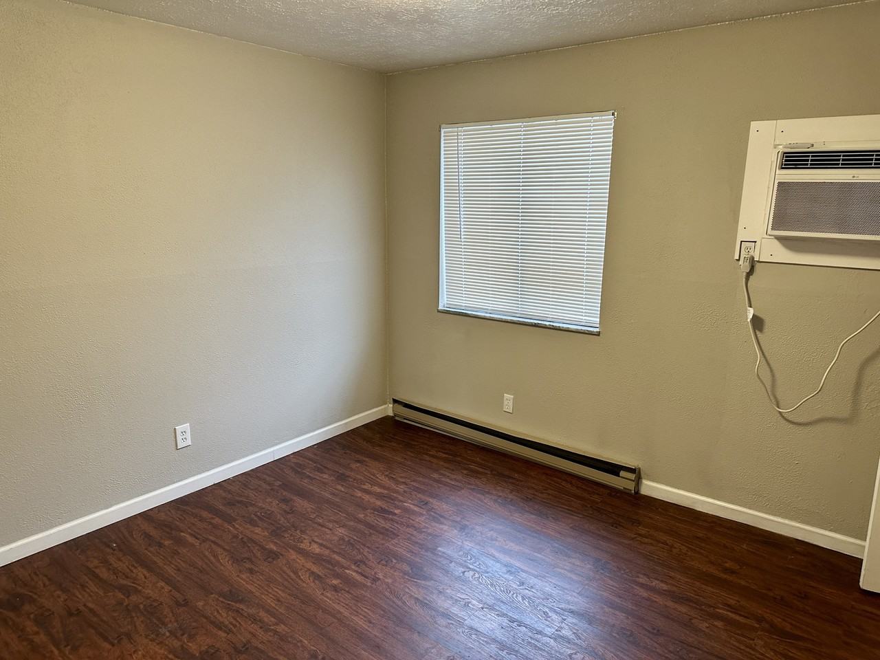 209 19th St. - Photo 5 of 6