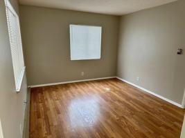 featured image of 215 19th St