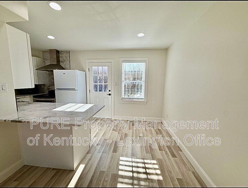 305 Lake St #16 - Photo 6 of 20