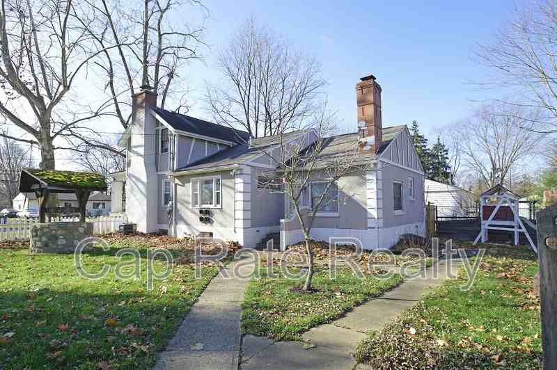 216 Cherrington Rd - Photo 4 of 40