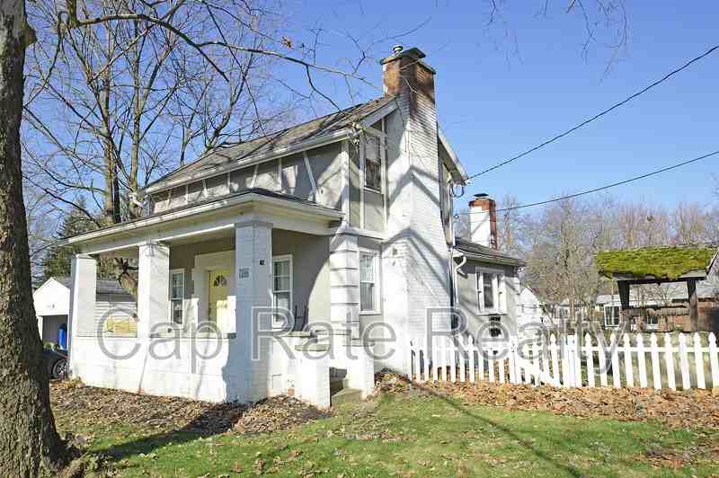 216 Cherrington Rd - Photo 6 of 40