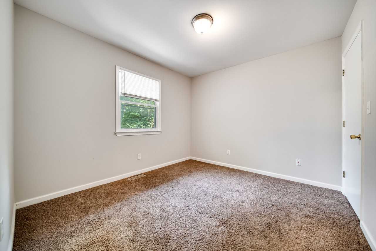 917 12th Ave N. - Photo 4 of 13