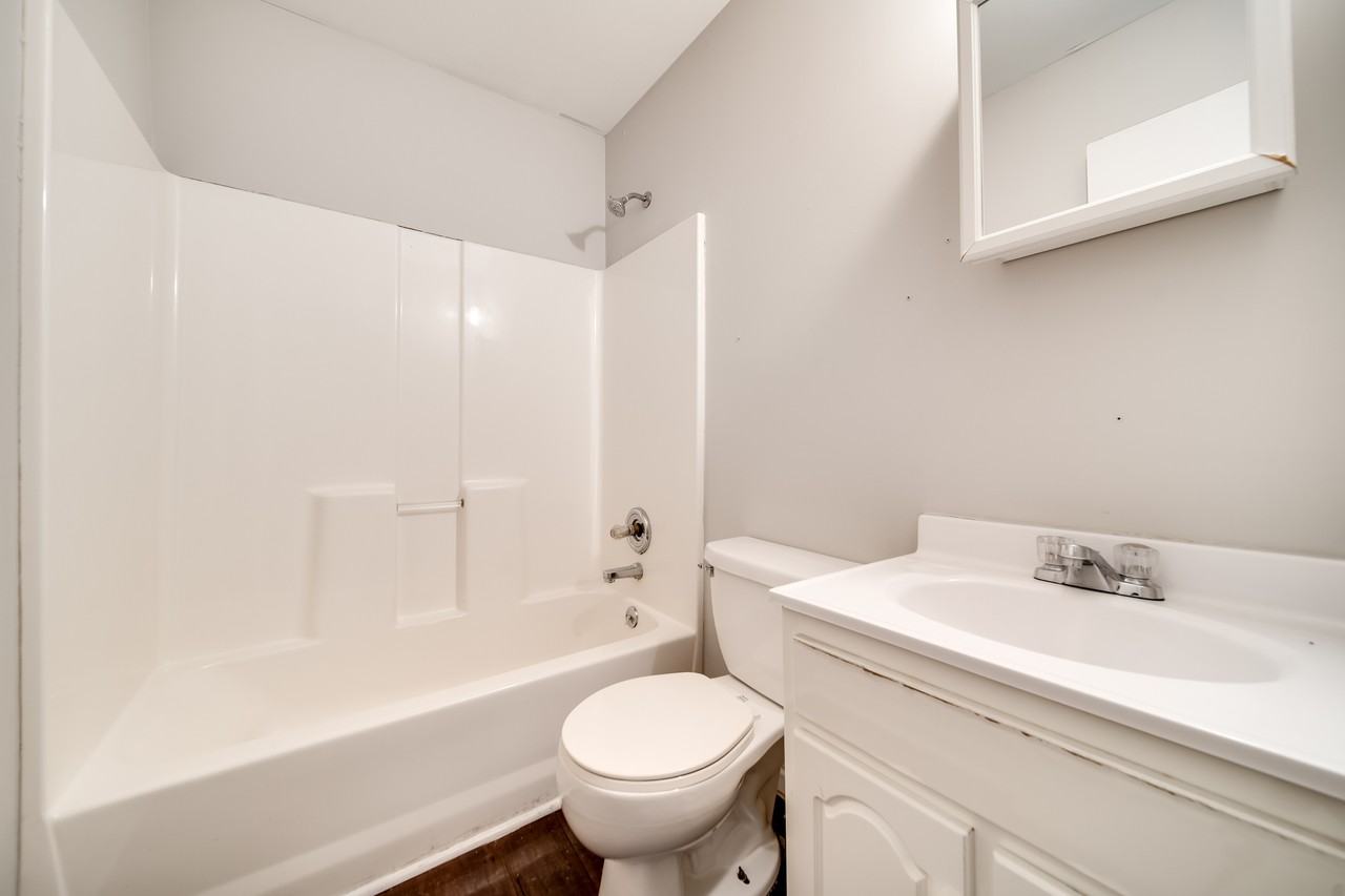 917 12th Ave N. - Photo 6 of 13