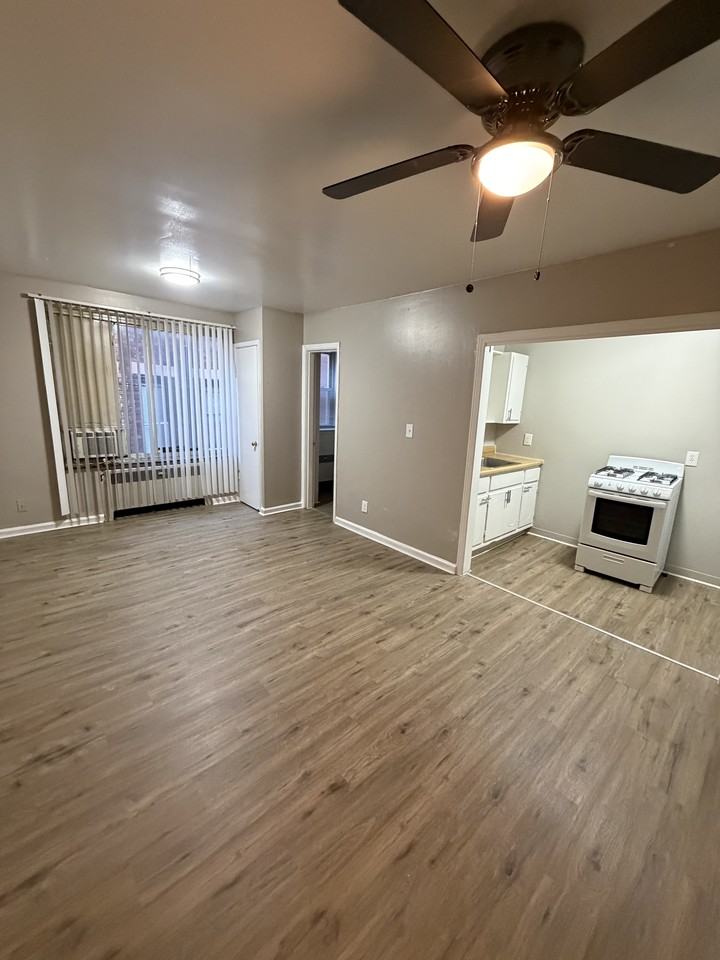 2076 Elm Avenue - Photo 4 of 12