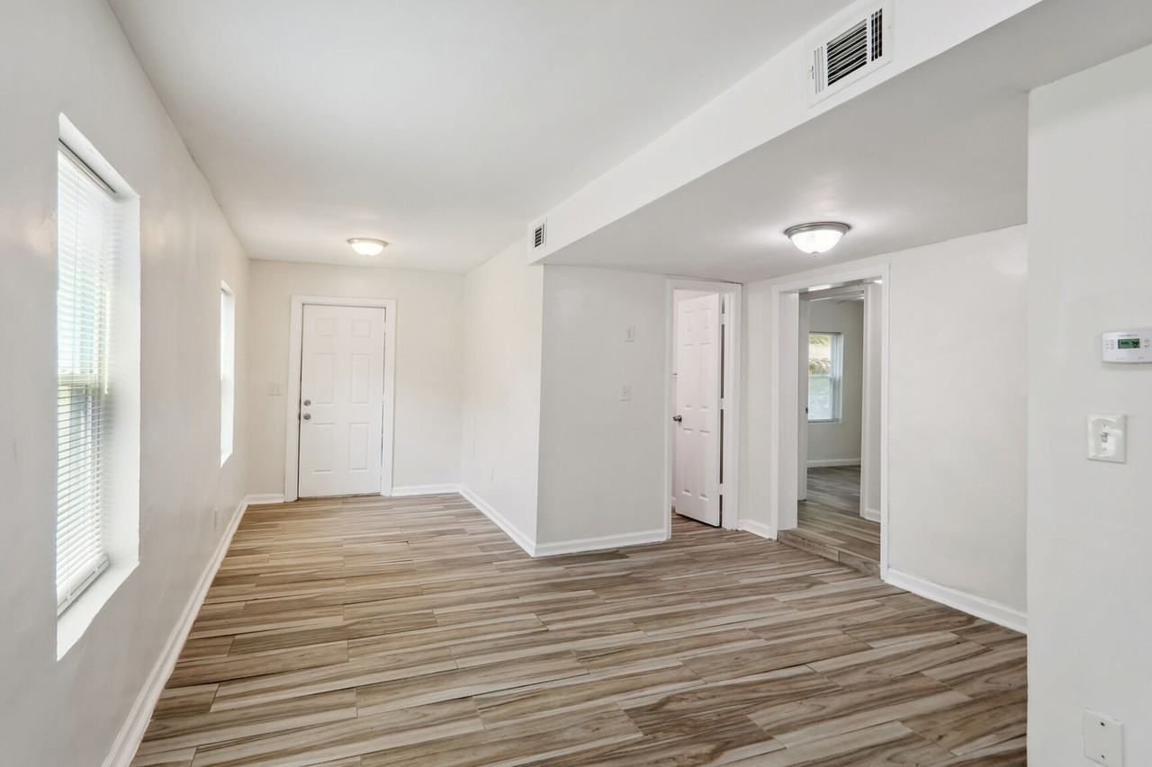 619 Oliver St Nw #A - Photo 6 of 17