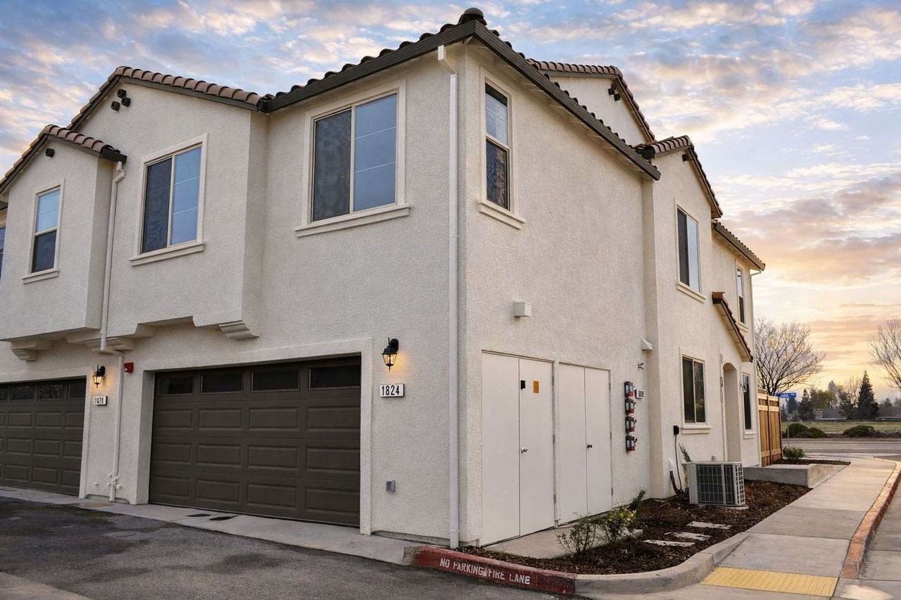 1824 Snowy White Pl #51 - Photo 2 of 22